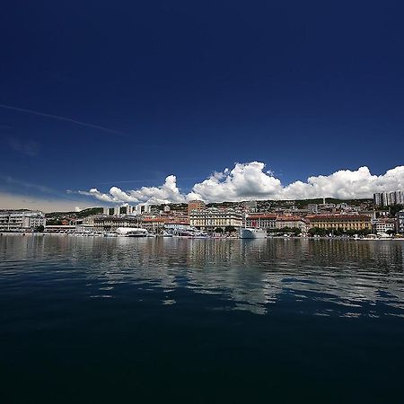 Chrystal Apps Integral Apartment Rijeka Bagian luar foto