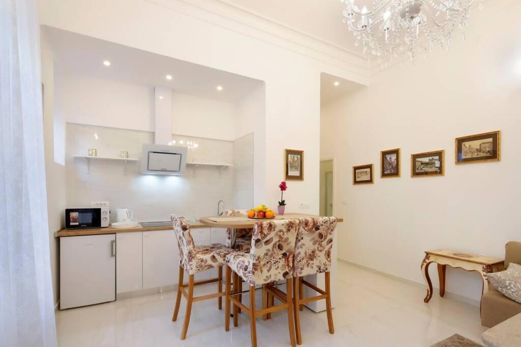 Chrystal Apps Integral Apartment Rijeka Bagian luar foto